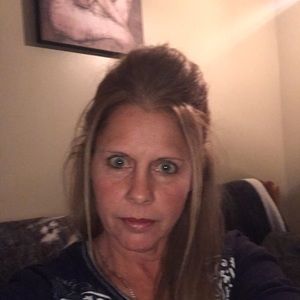 Meet your Posher, Pauline